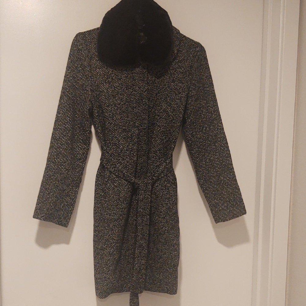 Week & Elegant Black and Gray Women's Coat
